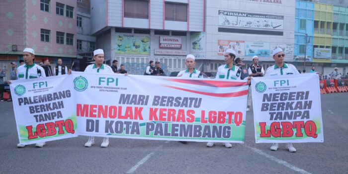 Tolak LGBT