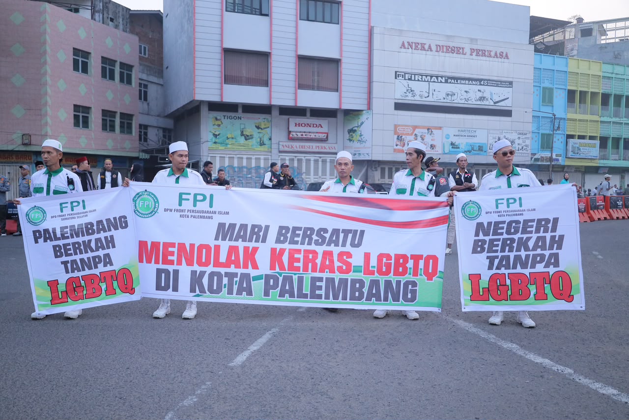 Tolak LGBT